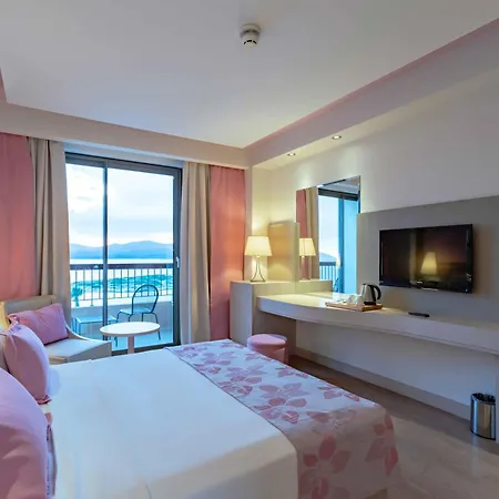 Royal Teos Thermal Clinic & - Halal