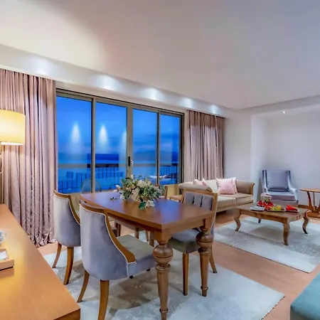 Royal Teos Thermal Clinic & - Halal Hotel