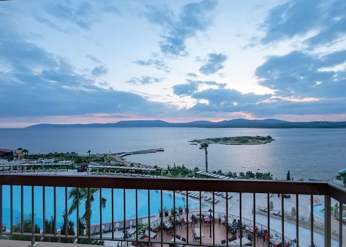 Royal Teos Thermal Clinic & - Halal 세페리히사르